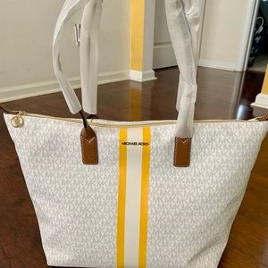 Michael Kors Tote (XL)